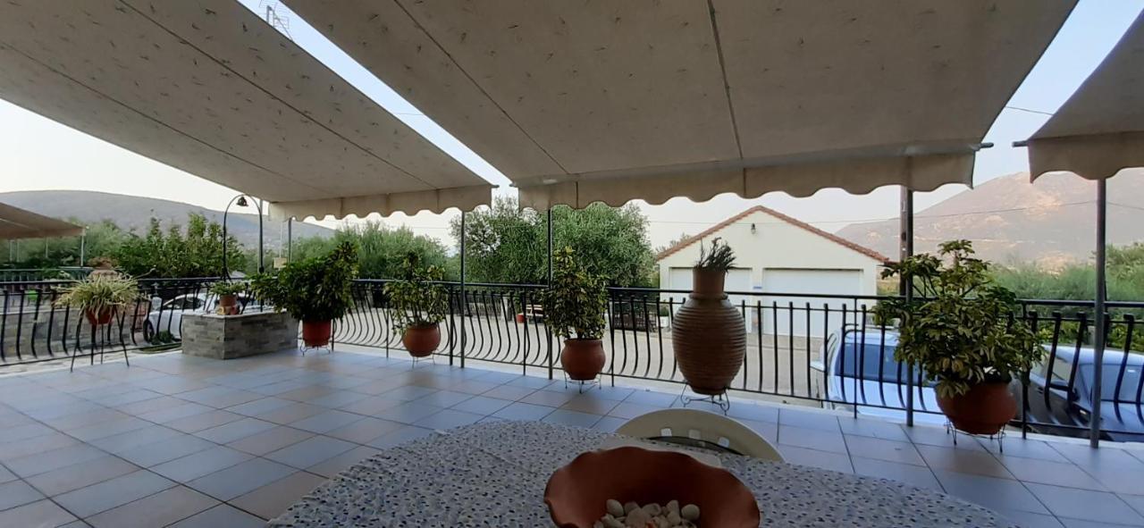 Toulatos Pantelis Apartment Pouláta Екстериор снимка