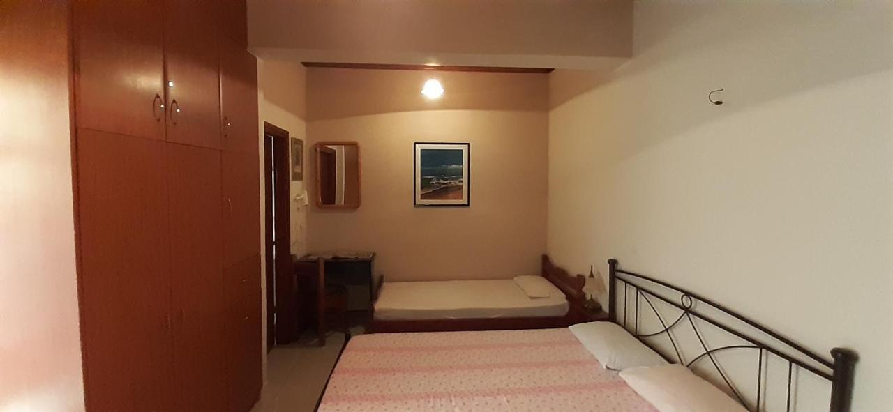 Toulatos Pantelis Apartment Pouláta Екстериор снимка
