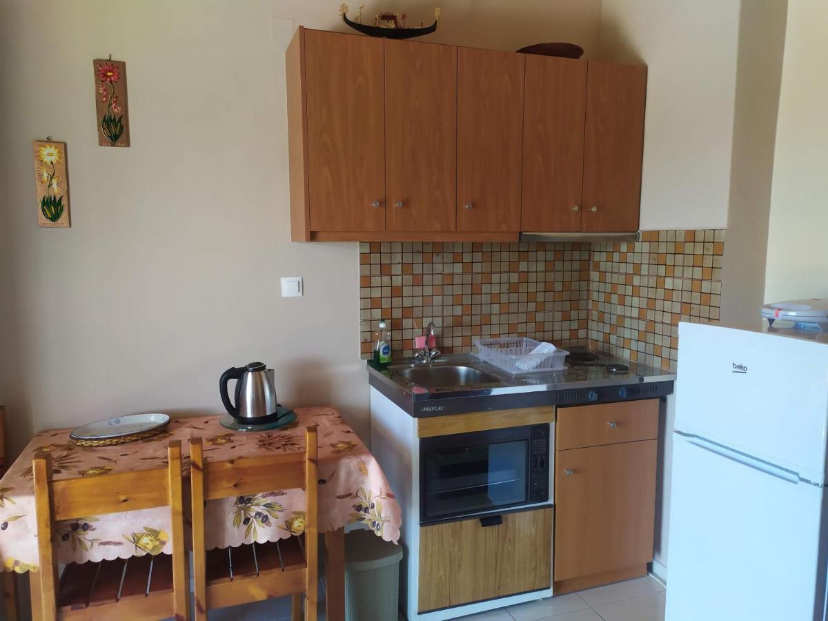 Toulatos Pantelis Apartment Pouláta Екстериор снимка