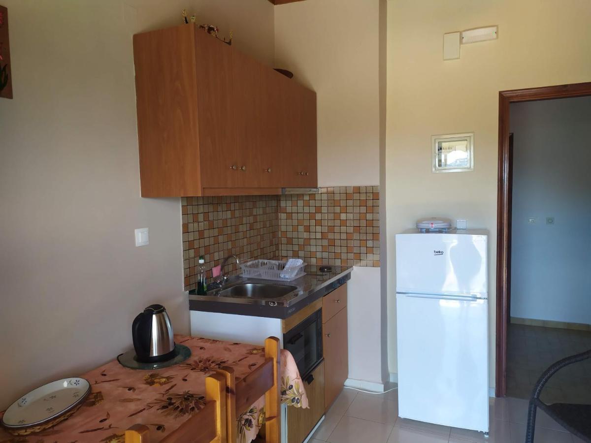 Toulatos Pantelis Apartment Pouláta Екстериор снимка