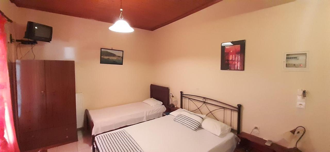 Toulatos Pantelis Apartment Pouláta Екстериор снимка