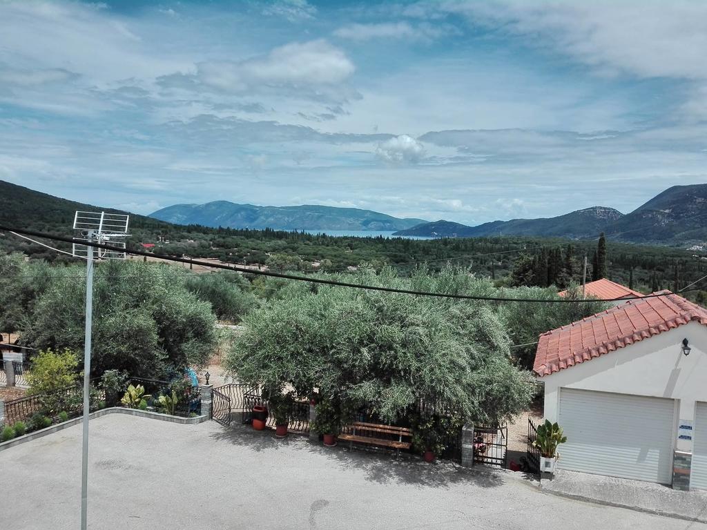 Toulatos Pantelis Apartment Pouláta Екстериор снимка
