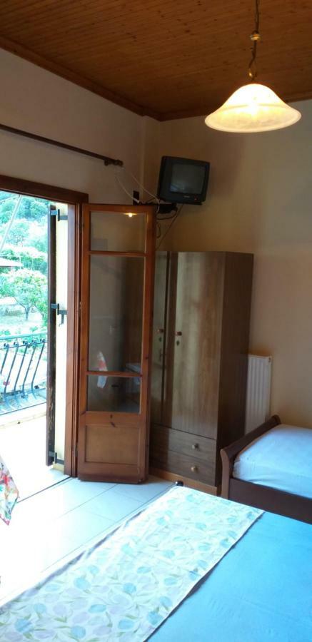 Toulatos Pantelis Apartment Pouláta Екстериор снимка