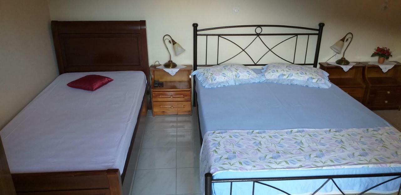 Toulatos Pantelis Apartment Pouláta Екстериор снимка